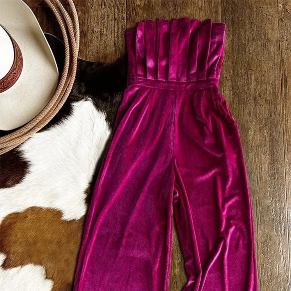 Westernfeelings Pleated Velour Jumpsuit in Rose Red (Hot Pink) - Size M